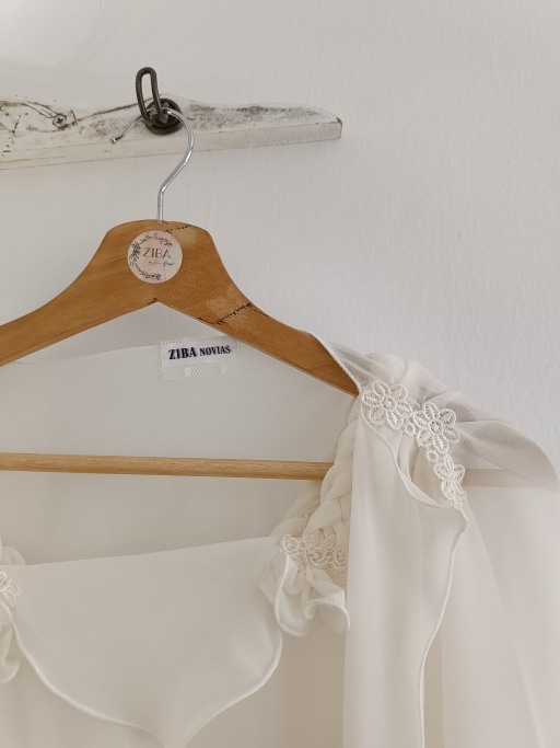 camisón-bata-gasa-detalle-guipur-tocadosziba-mallorca